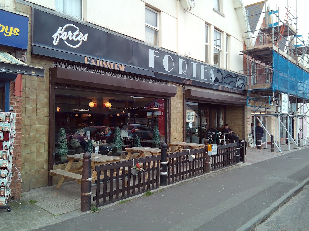 Fortes Cafe & Ice Cream Parlour